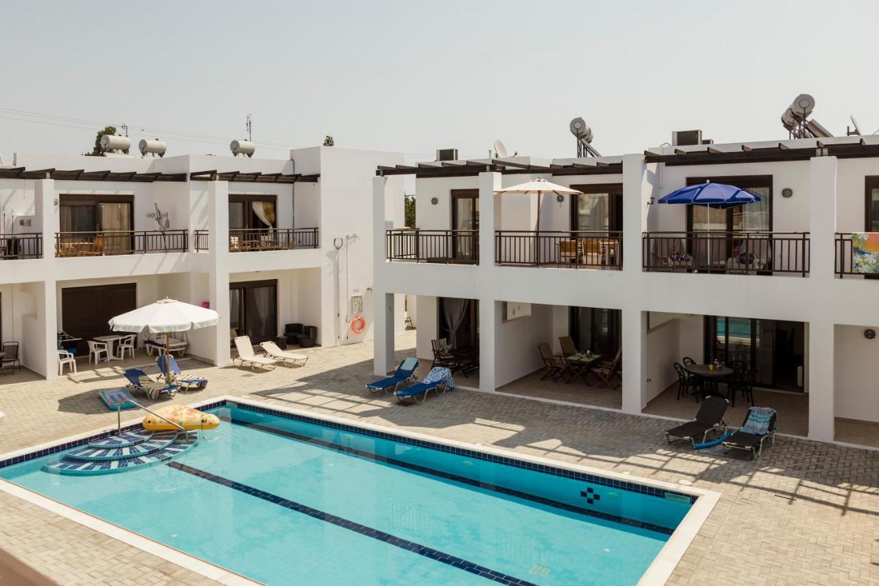 Villa The Corner House At Gennadi Court Exterior foto