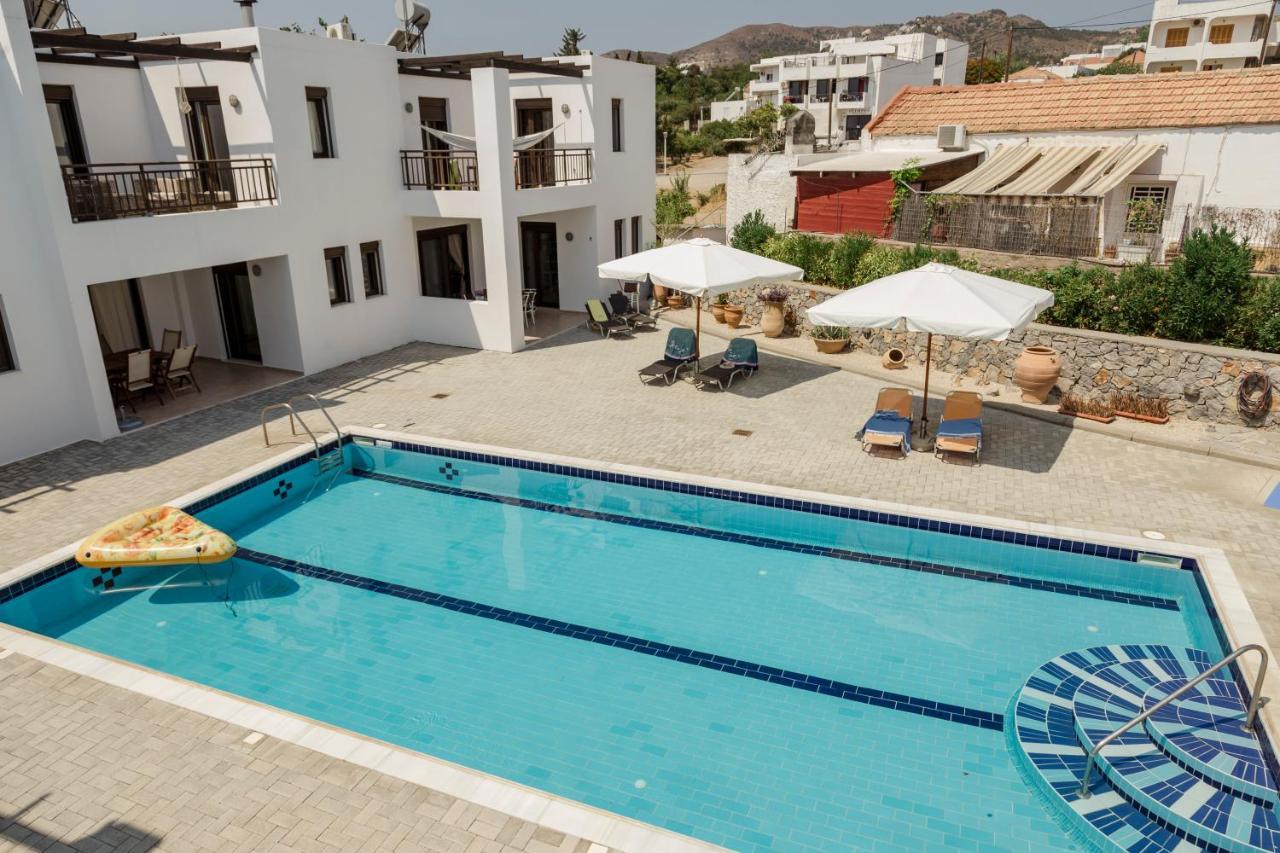 Villa The Corner House At Gennadi Court Exterior foto